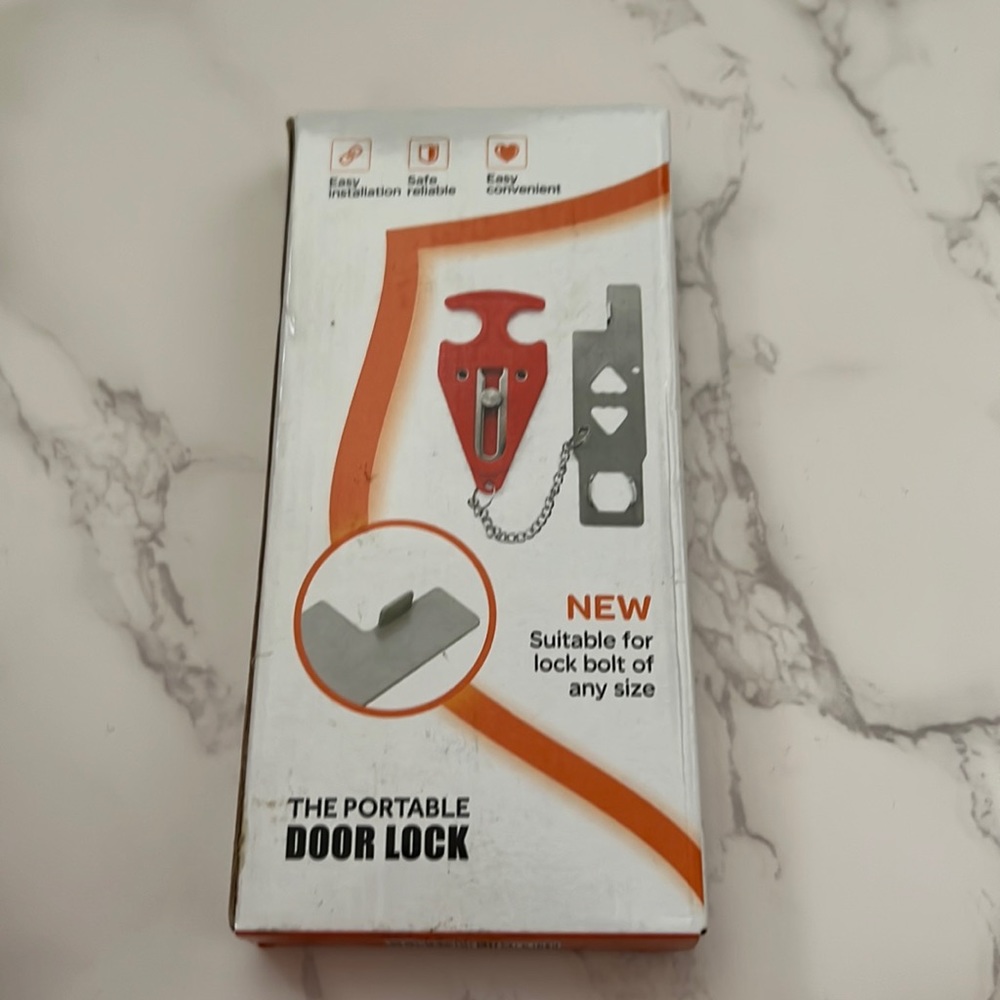 NIB Portable Door Lock safe & reliable